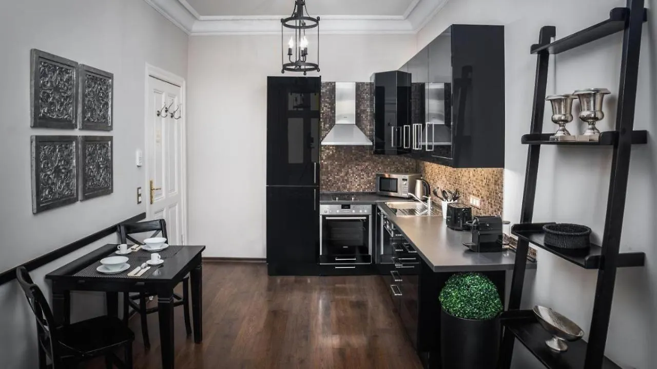 Comfy Apartment In Berlín 0*,